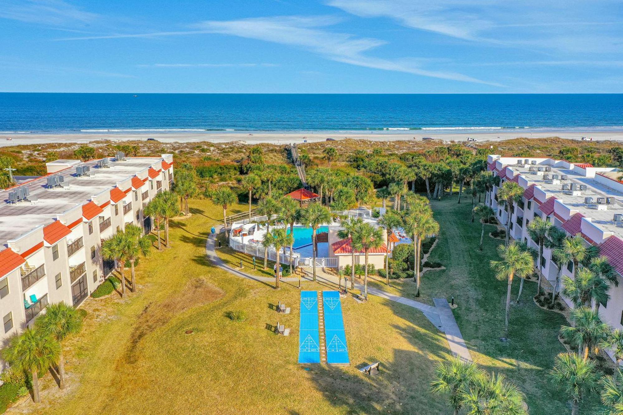 Ocean Village Club Butler Beach Rum bild